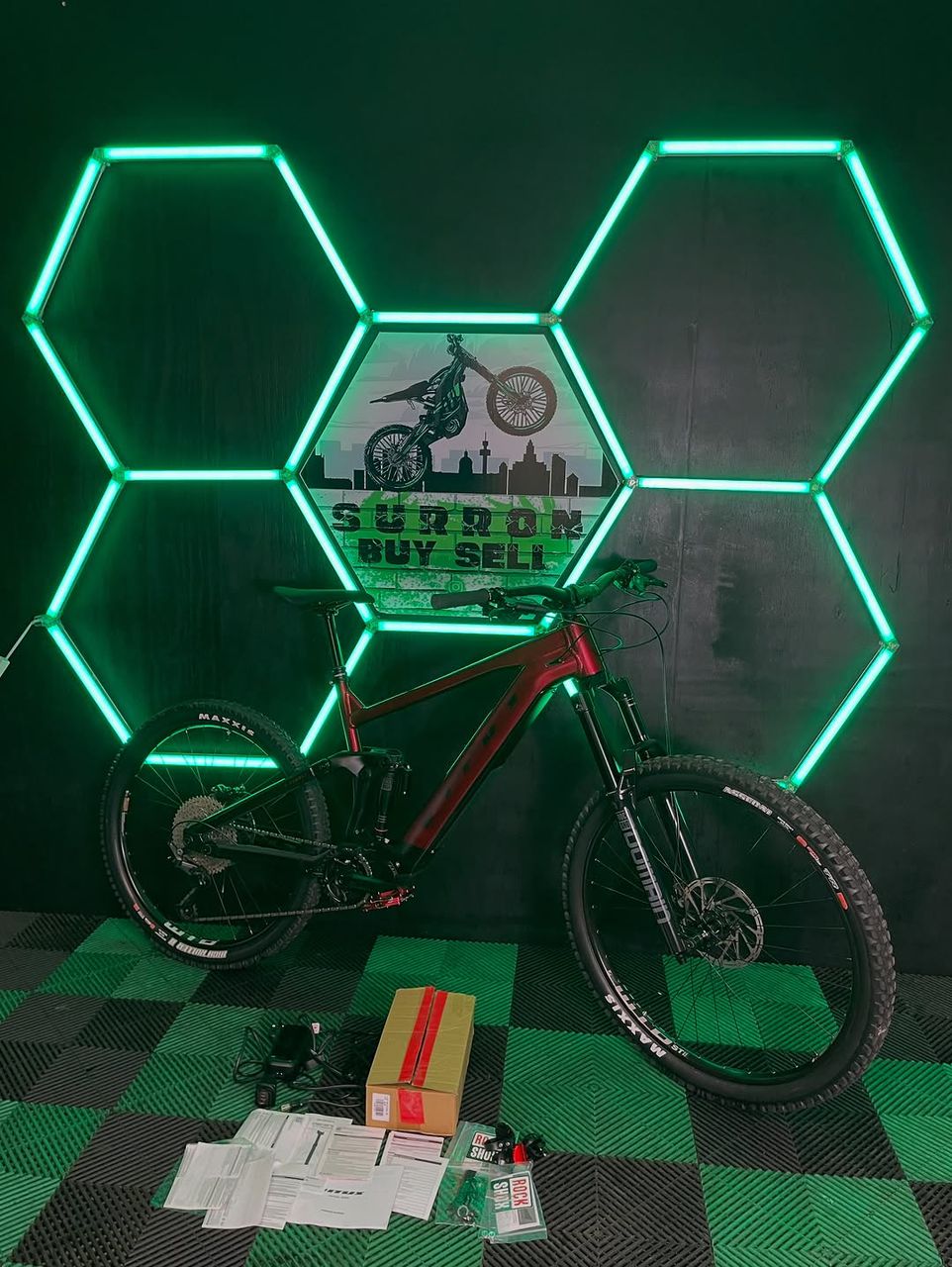 2024 Vitus E-Escarpe, Size L/XL